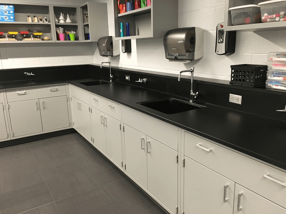 Forreston High School Classroom Laboratory Equipment & Furniture with Sinks