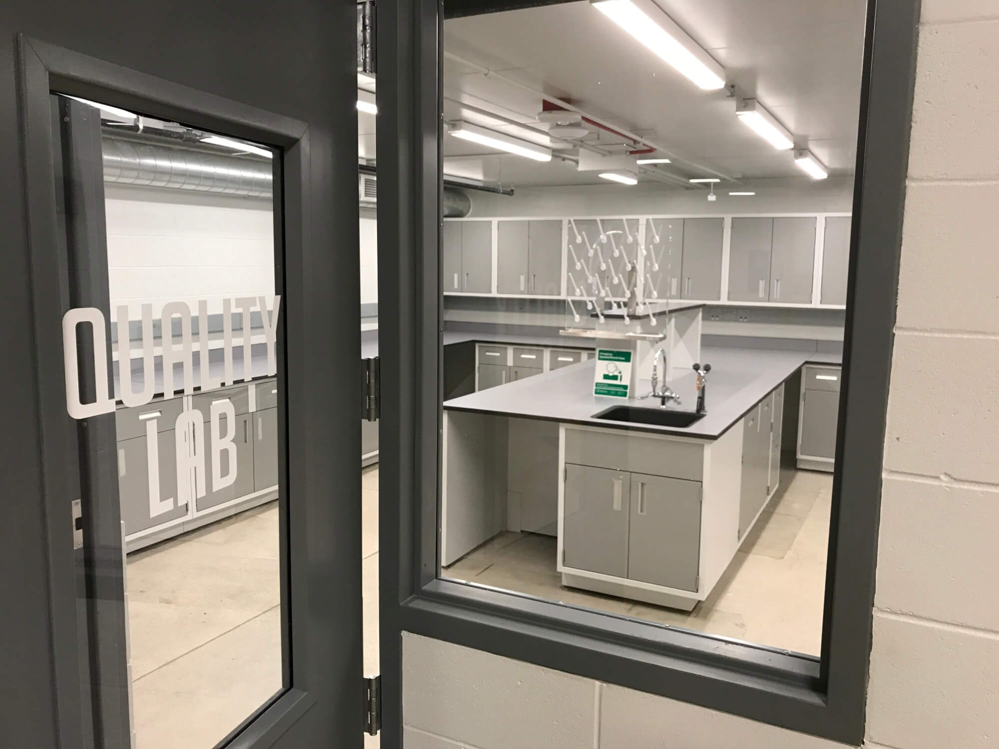 Custom lab design and installation for research facility